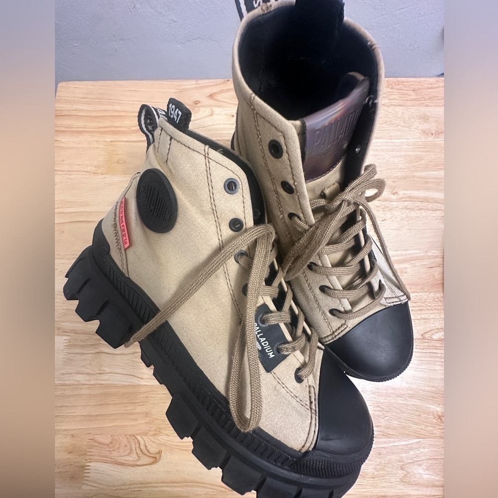 Palladium Brown/Black Boots